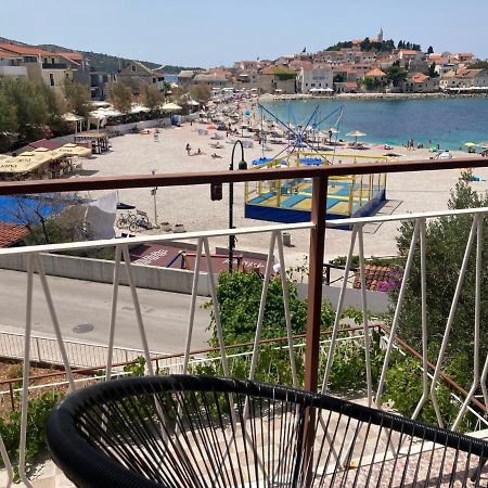 Rooms 22 - Beachfront Primošten Esterno foto